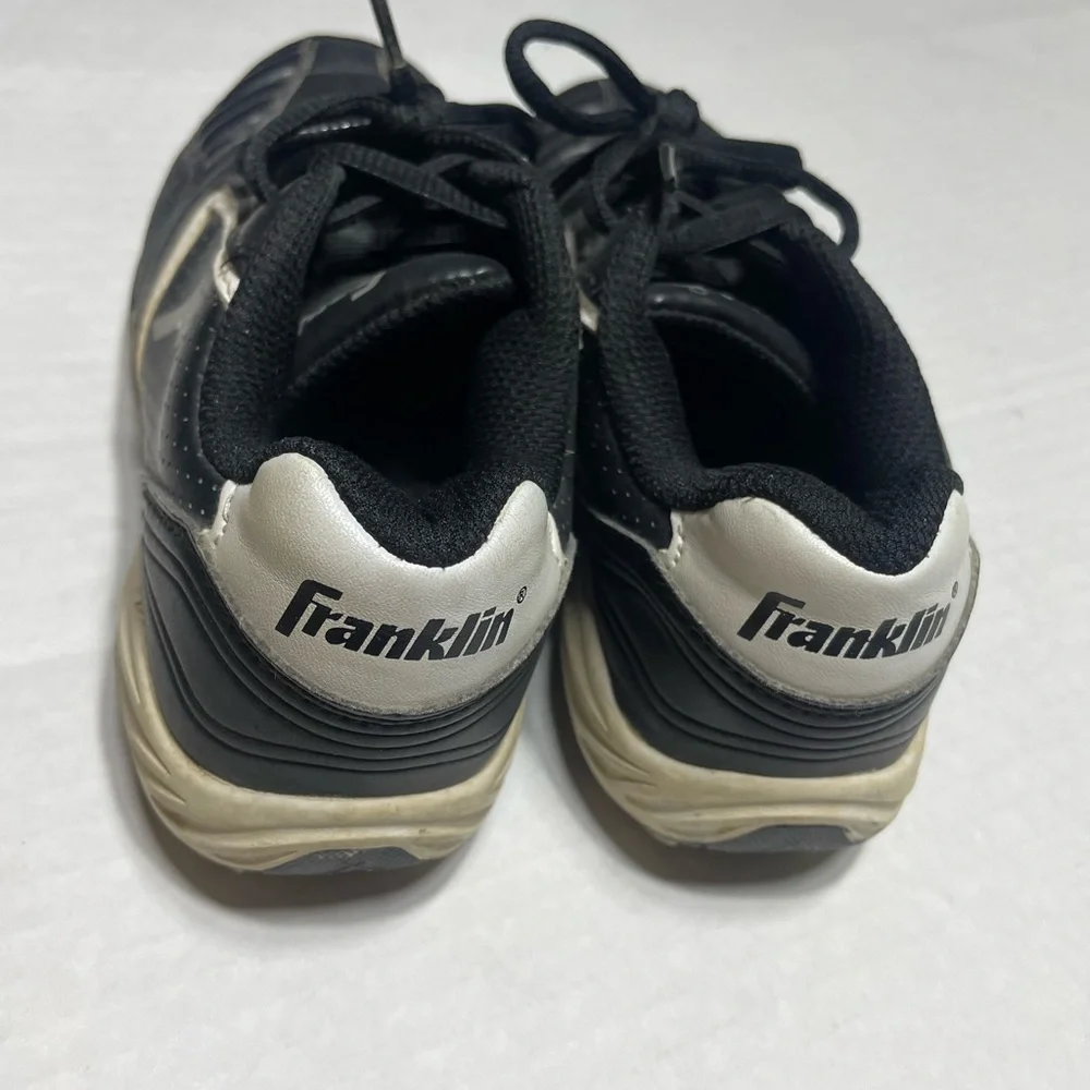 Franklin Kids Black and White baseball‎ cleats size 13 youth